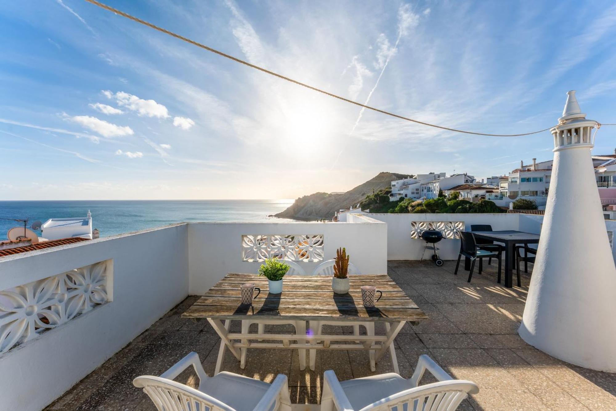 Comfy Flat W/ Rooftop Beach View By Lovelystay Burgau Εξωτερικό φωτογραφία